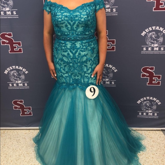 Pageant/Prom dress - Picture 2 of 2